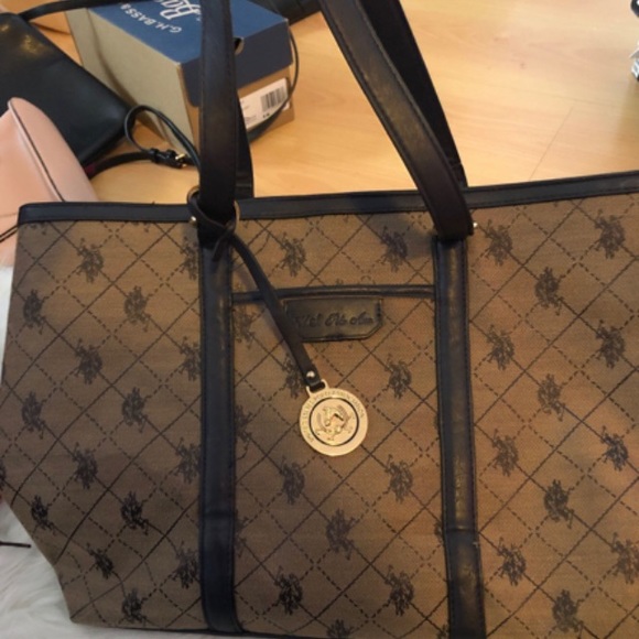 U.S Polo Tote - Picture 1 of 3